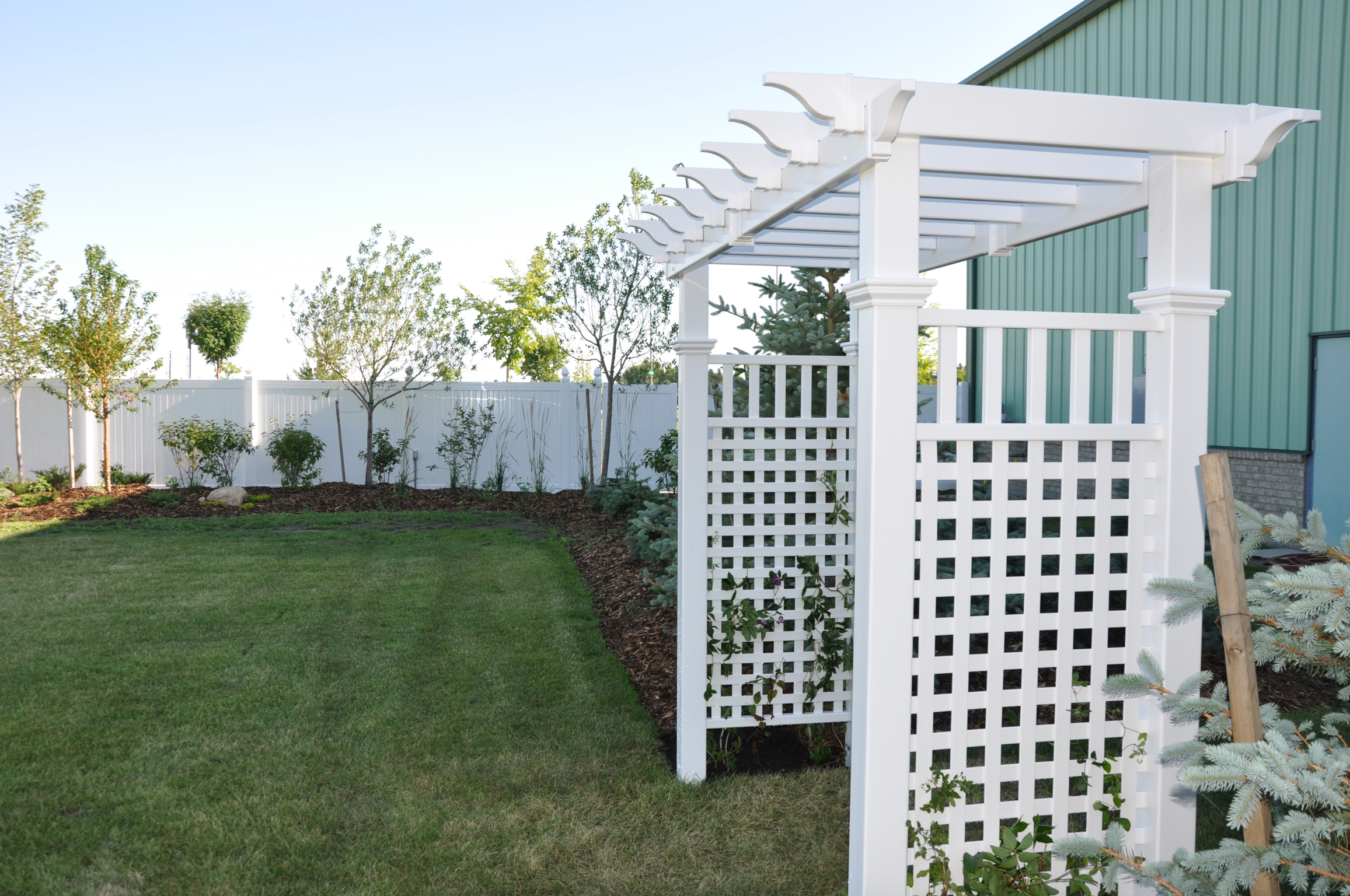 DLR vinyl pergola and arbour